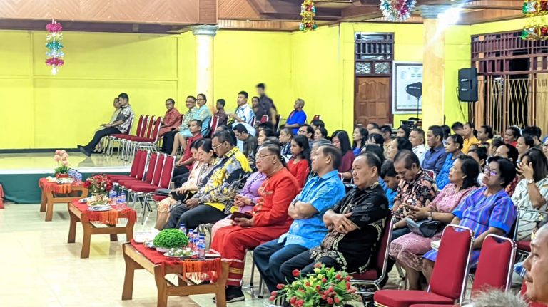 225ab2aa-1a07-4d27-8b5d-40b1ae861d15