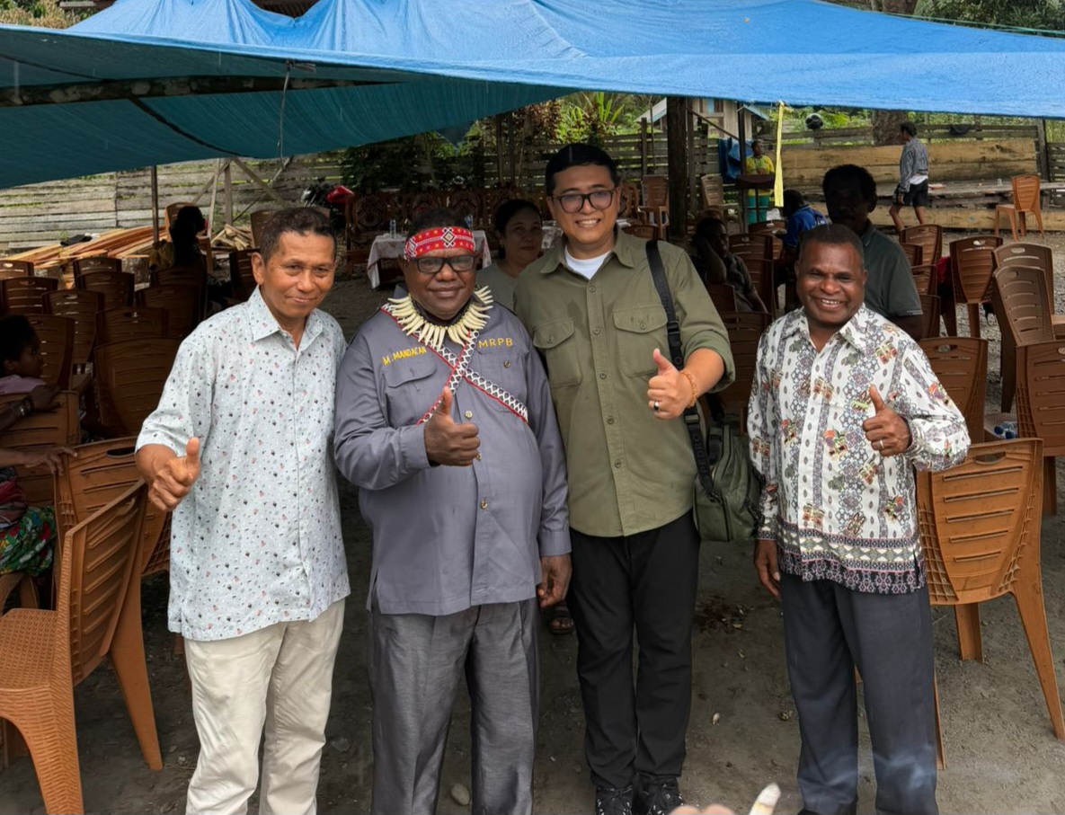 motion_photo_3300768692797648687